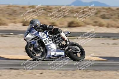 media/Nov-16-2025-Race Pace (Sun) [[8c5fa54630]]/Verified Riders/9-Turn 16 (150pm)/